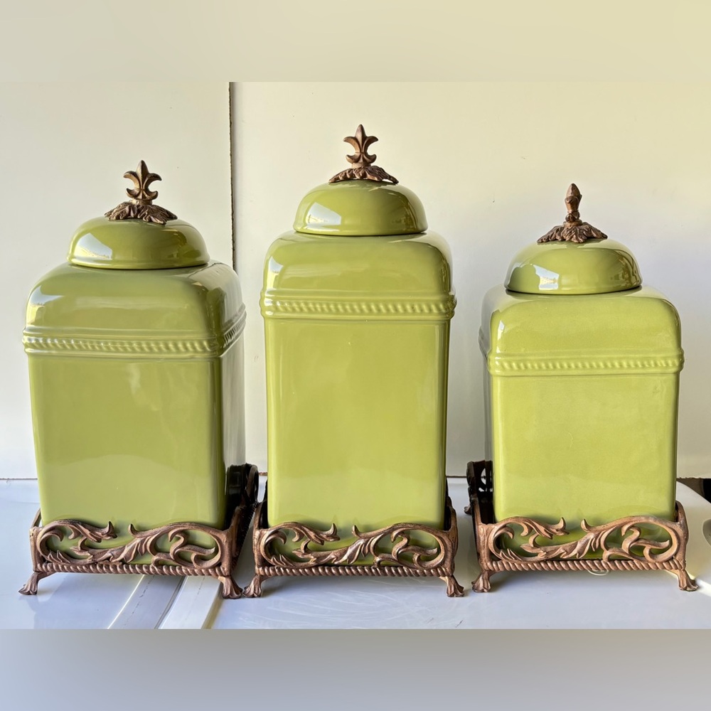 Belaverra Set Of 3 Ceramic Green Canister Jar Fleur De Lis Finial